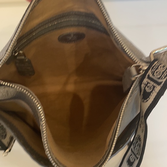 Fendi Messenger Handbag - Picture 8 of 14